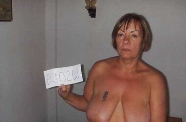 Mature femmes with saggy breasts 33.