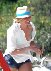 Celebrity upskirt DB nipple glides Ect...........