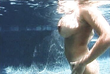 Linsey Dawn - Underwater Pool Part