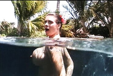 Linsey Dawn - Underwater Pool Part