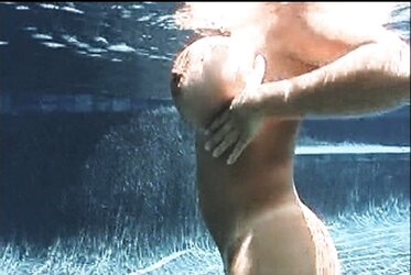 Linsey Dawn - Underwater Pool Part