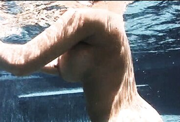 Linsey Dawn - Underwater Pool Part