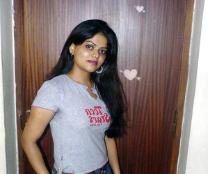 Stellar Neha aunty