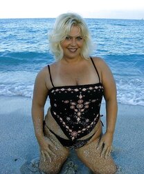 Mature PLUMPER Inexperienced Voyeur