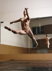 Bare ballet dancer
