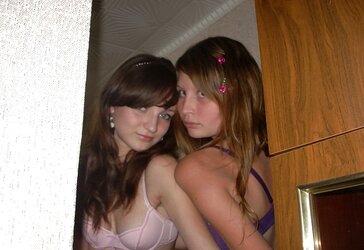 Kinky LiL Teenagers Play