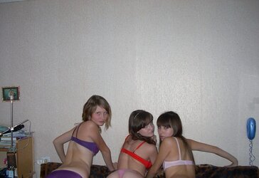 Kinky LiL Teenagers Play