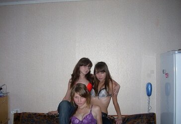 Kinky LiL Teenagers Play