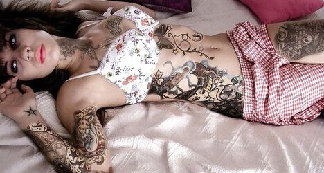 Fantastic bare ladies with tats