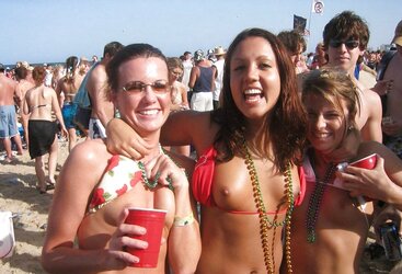 Mingle of bare stunners