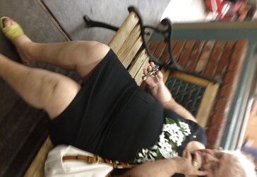 Candid mature Granny bums