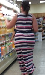 Candid mature Granny bums