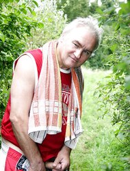 Sporty old stud has hump with teenager
