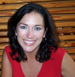 Stunning Brown-Haired MUMMY