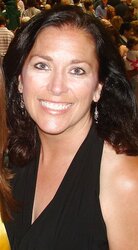 Stunning Brown-Haired MUMMY