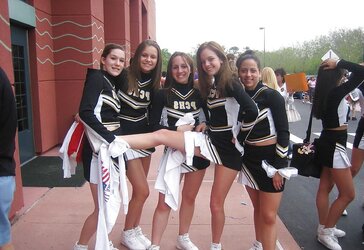 Cheerleaders Erotica 8 By twistedworlds