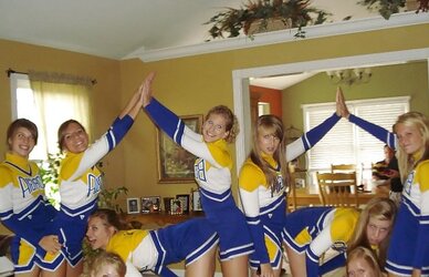 Cheerleaders Erotica 8 By twistedworlds