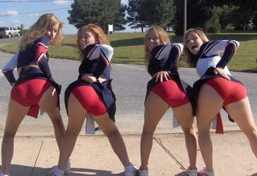 Cheerleaders Erotica 8 By twistedworlds