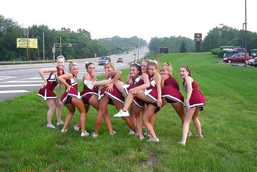 Cheerleaders Erotica 8 By twistedworlds
