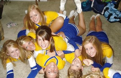 Cheerleaders Erotica 8 By twistedworlds