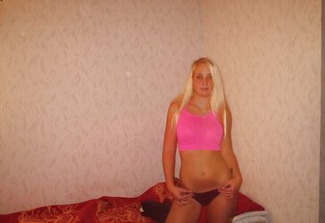 Inexperienced blondes sandra naked