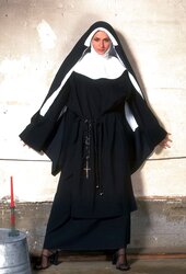 THE NUN C5M