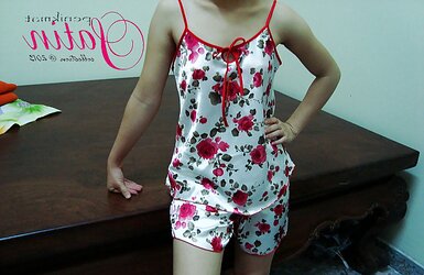 CLOTHES BEVY SATIN