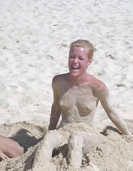 Slurp Me on the Beach