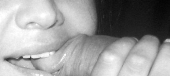 A mate with gorgeous lips and giant caboose