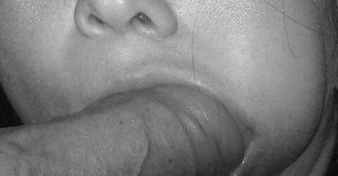 A mate with gorgeous lips and giant caboose