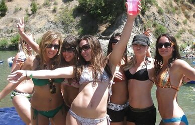 College Hoes V