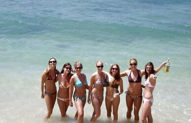 College Hoes V
