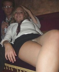 Debaixo da saia five - Under the mini-skirt