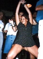 Debaixo da saia five - Under the mini-skirt
