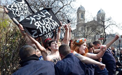 Femen 2013-04-04 Braless Jihad protest day
