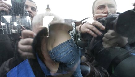 Femen 2013-04-04 Braless Jihad protest day