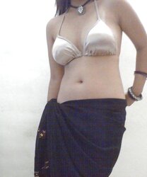 Super-Sexy Ebony Saree