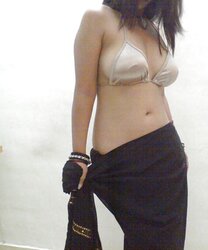 Super-Sexy Ebony Saree