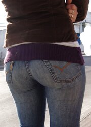 CANDID RUMP-SHOTS