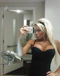 Ditzy Selfshots
