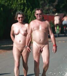 Mature duo 1.