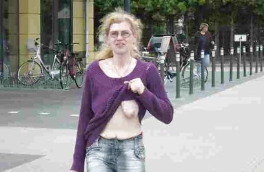 Les salopes ( empty saggy boobies )