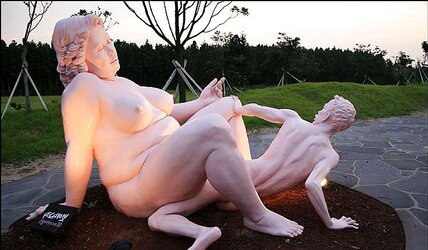 Large Erotic Sculptures 1 - Korean Erotic Parc
