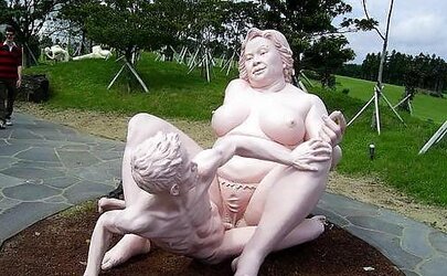 Large Erotic Sculptures 1 - Korean Erotic Parc