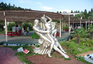 Large Erotic Sculptures 1 - Korean Erotic Parc