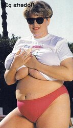 PLUMPER Queen Roberta Smallwood