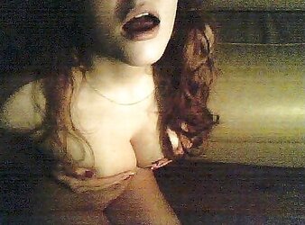 WEBCAM)))issa demonstrate