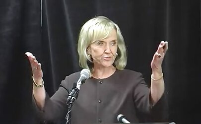 Conservative Jan Brewer gives me a meatpipe