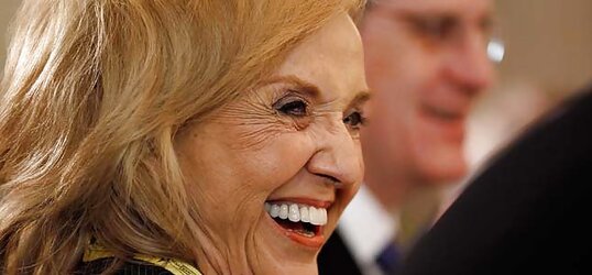 Conservative Jan Brewer gives me a meatpipe