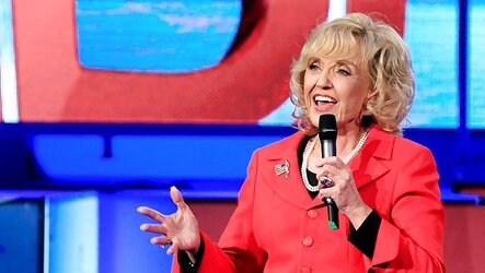 Conservative Jan Brewer gives me a meatpipe